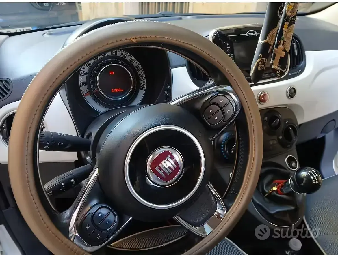 Usata Fiat 500 Lounge 105 CV (77 kW) 2017 Bianco Utilitaria