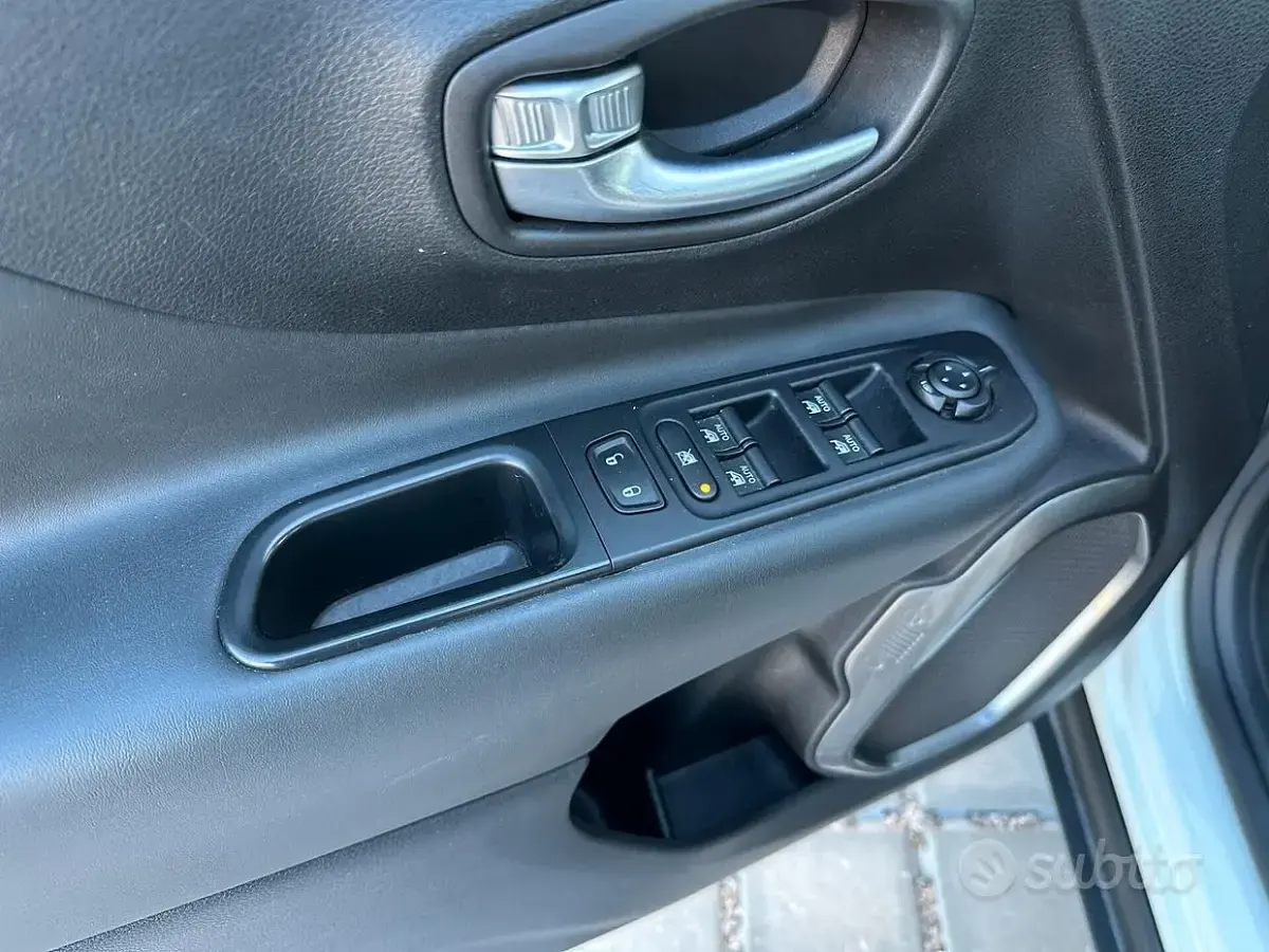Usata Jeep Renegade Longitude 120 CV (88 kW) 2019 Bianco SUV
