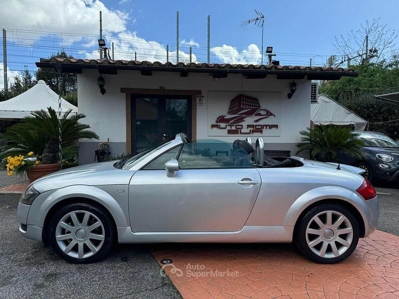 Usata Audi TT Roadster 179 CV (131 kW) 2000 Argento Cabrio