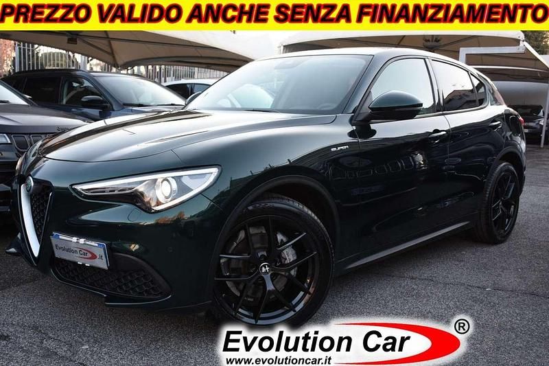 Usata Alfa Romeo Stelvio Super 160 CV (117 kW) 2020 Verde metallizzato SUV