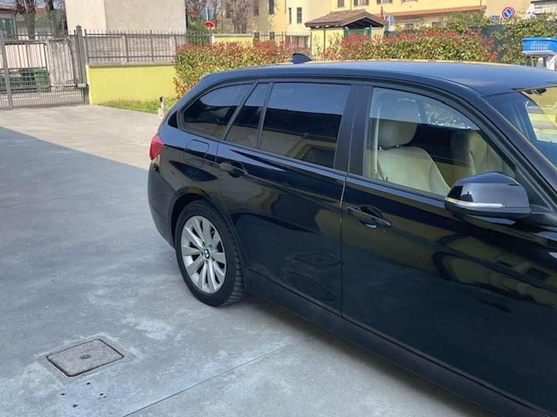 Usata BMW 318 Advantage 150 CV (110 kW) 2017 Nero Station wagon