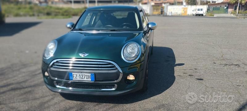 Usata Mini Cooper D 116 CV (85 kW) 2016 Verde Utilitaria