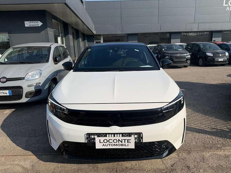 Begagnad Opel Corsa S 101 HK (74 kW) 2024 Vit Halvkombi