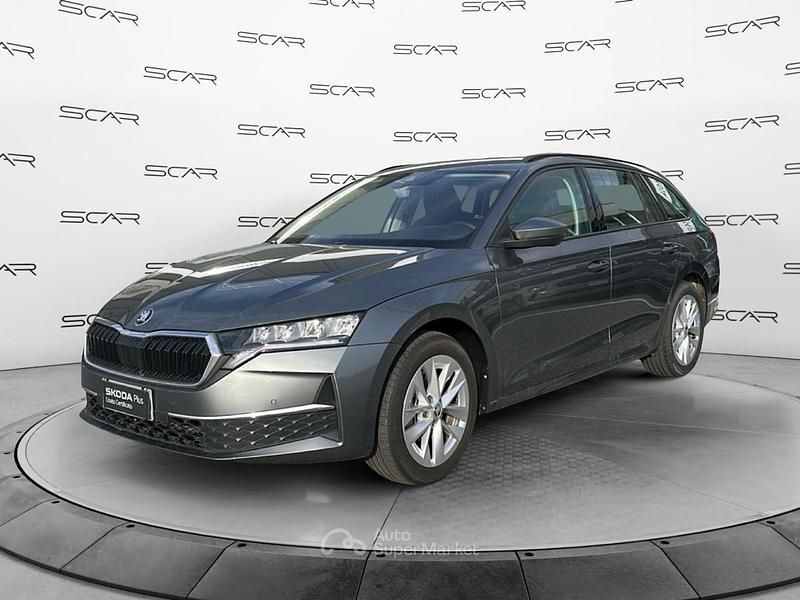 Usata Skoda Octavia Executive 150 CV (110 kW) 2024 Grigio scuro Station wagon