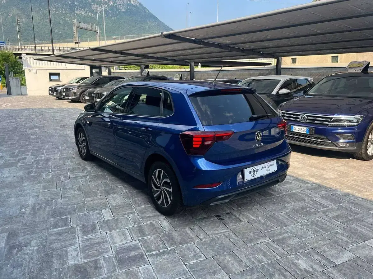 Usata VW Polo 95 CV (69 kW) 2023 Blu/azzurro Utilitaria