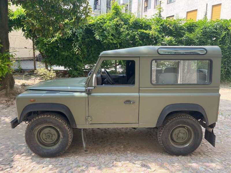 Verde Usata 2004 Land Rover Defender SUV | 23.900 € (Super prezzo) - Immagine 1/4