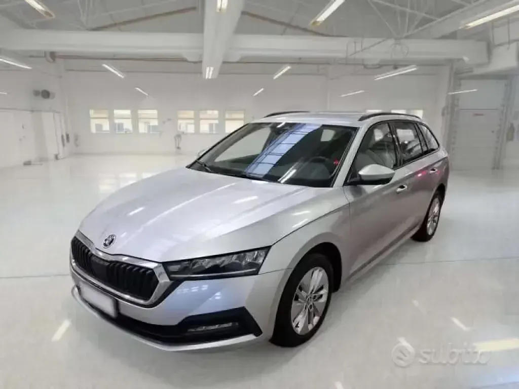 Usata Skoda Octavia Executive 150 CV (110 kW) 2021 Grigio Station wagon