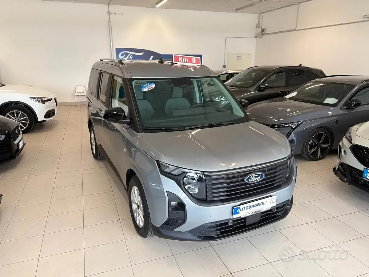 Nuova Ford Tourneo Courier Titanium 125 CV (91 kW) 2026 Grigio Monovolume
