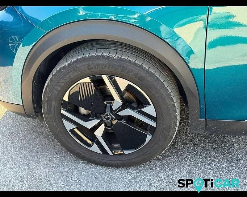 Usata Peugeot 2008 Allure 102 CV (75 kW) 2025 Blu/azzurro SUV