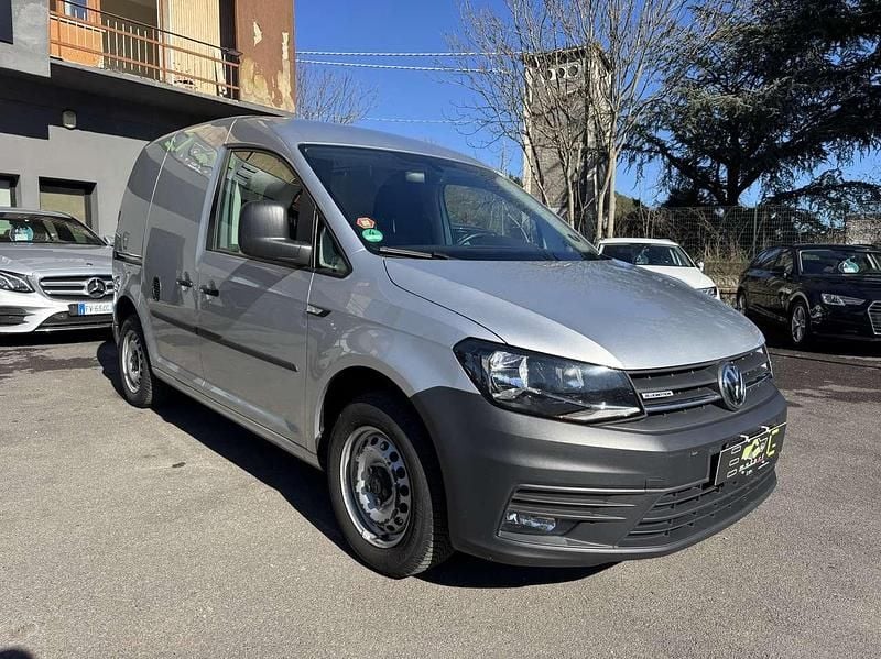 Usata VW Caddy 110 CV (80 kW) 2015 Argento Monovolume