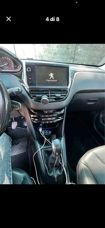 Usata Peugeot 208 Allure 92 CV (67 kW) 2014 Grigio Utilitaria
