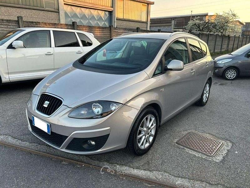 Usata Seat Altea Style 102 CV (75 kW) 2010 Beige Monovolume
