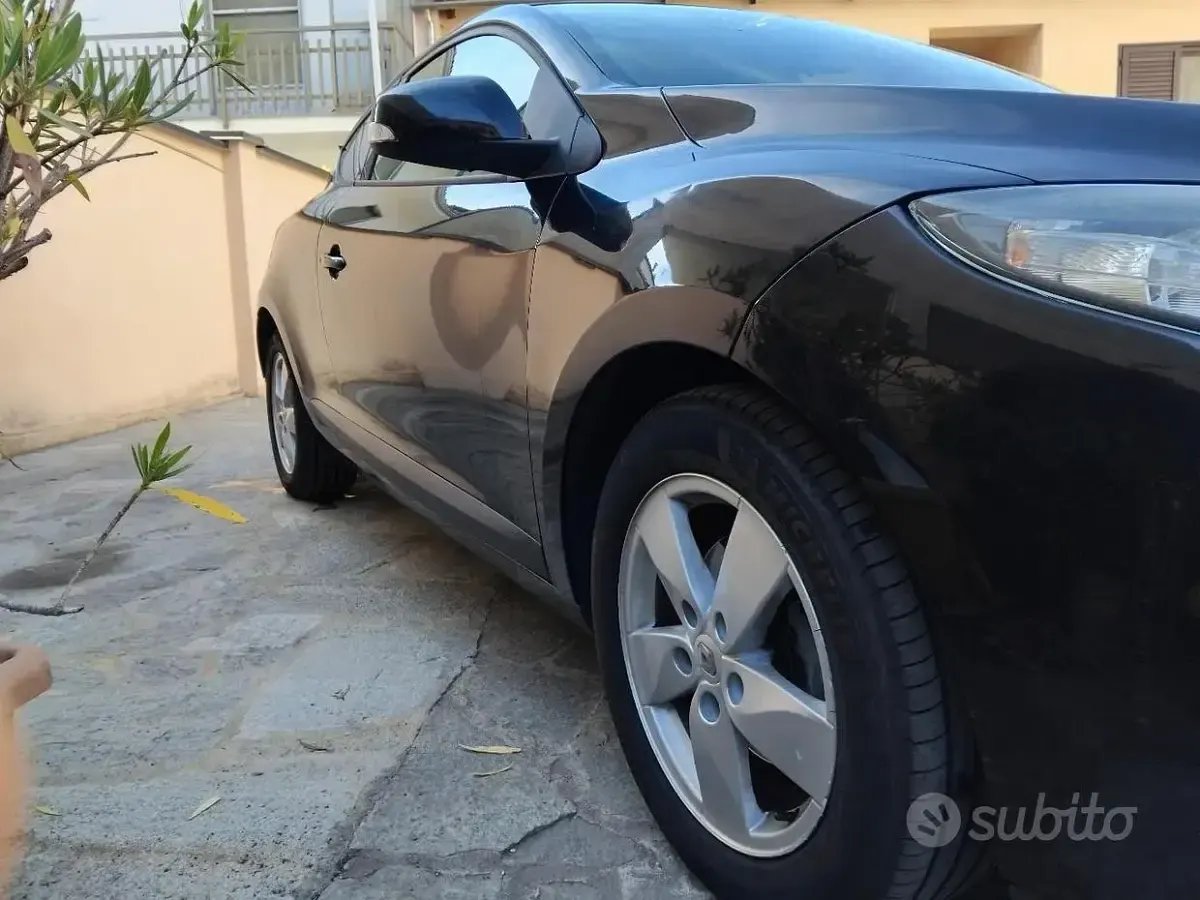 Usata Renault Mégane 110 CV (80 kW) 2012 Nero