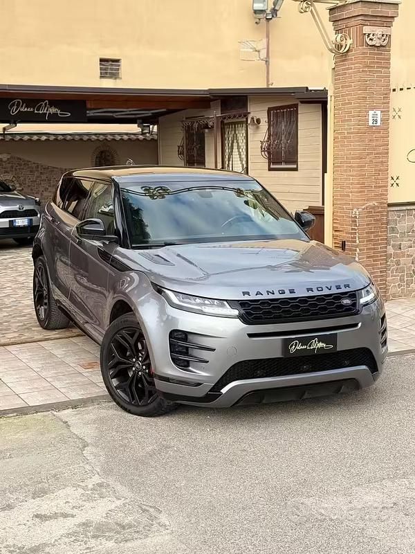 Usata Land Rover Range Rover evoque R-Dynamic 150 CV (110 kW) 2020 Grigio SUV