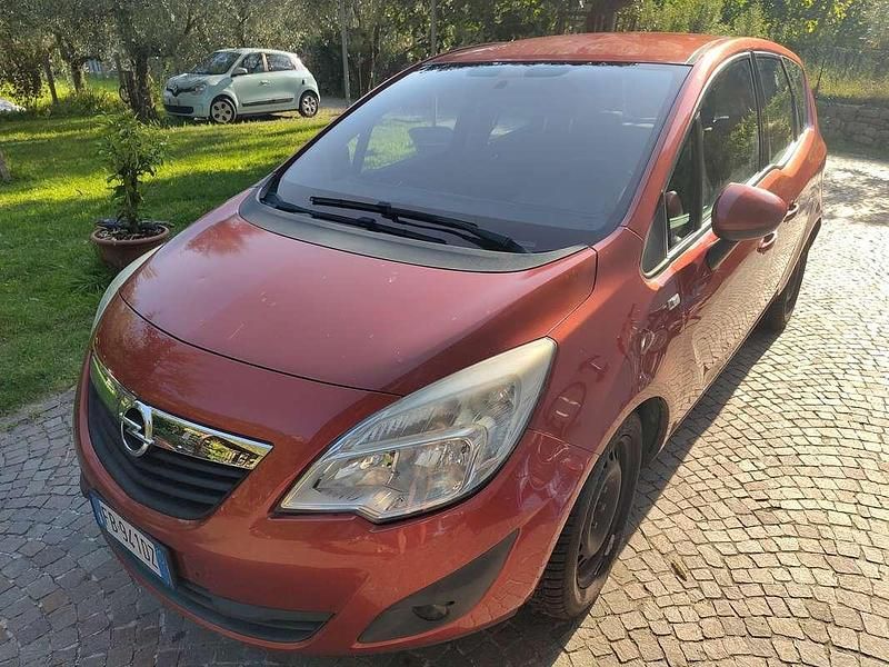 Usata 2012 Opel Meriva Cosmo Monovolume | 2350 € (Super prezzo) - Immagine 1/4