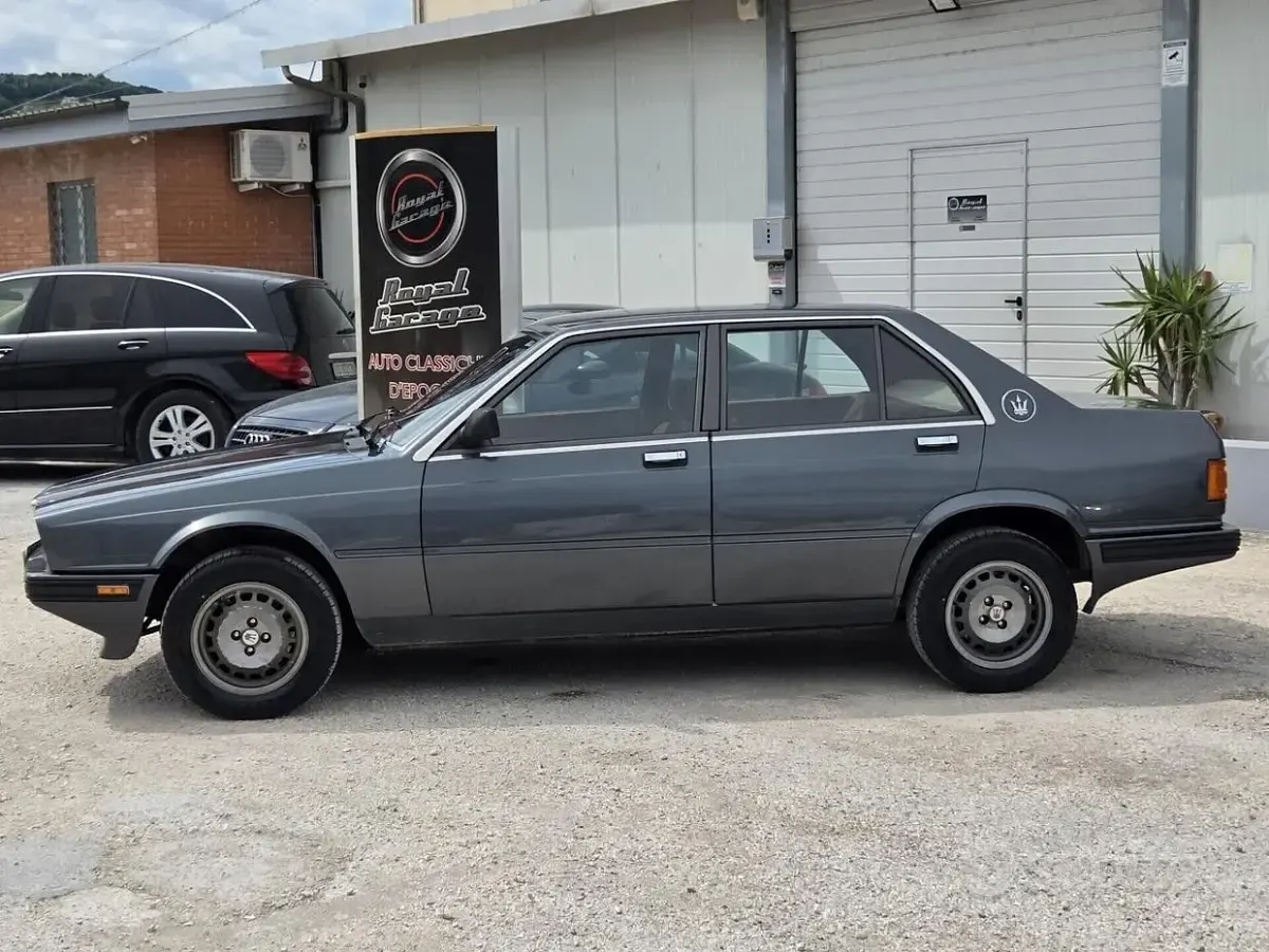 Usata Maserati Biturbo 184 CV (135 kW) 1985 Grigio Berlina