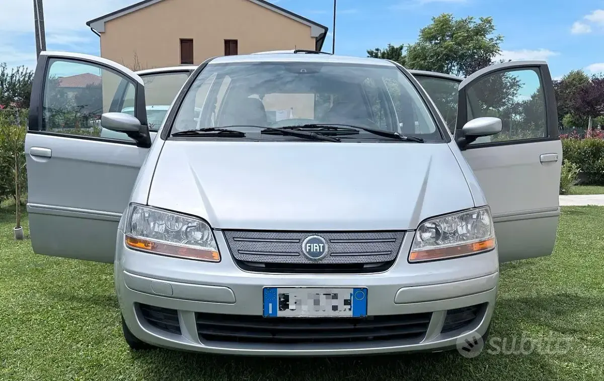 Usata Fiat Idea 69 CV (50 kW) 2007 Grigio Monovolume