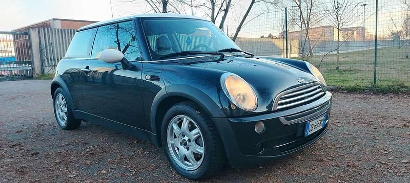Usata 2006 Mini Cooper Utilitaria | 2700 € (Ottimo prezzo) - Immagine 1/4