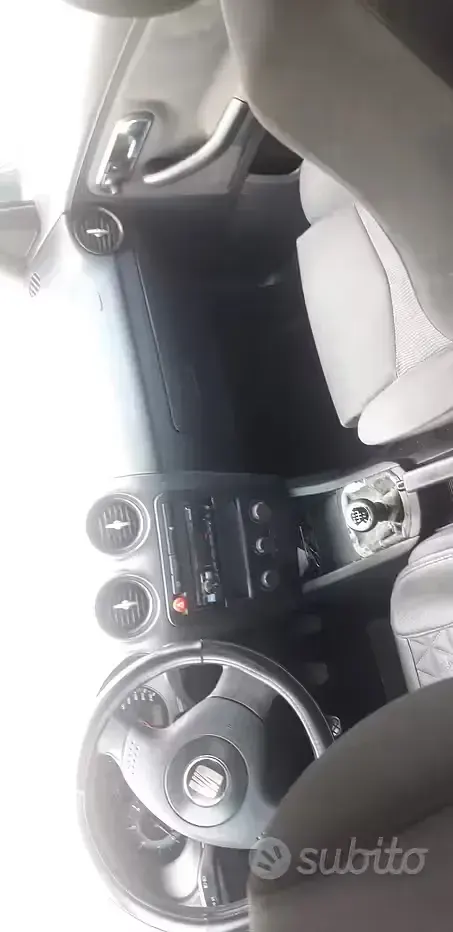 Usata Seat Ibiza 69 CV (50 kW) 2006 Nero Utilitaria