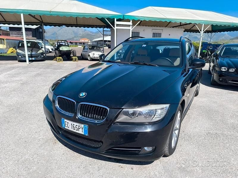 Usata BMW 320 Efficient Dynamics 163 CV (119 kW) 2010 Nero Station wagon