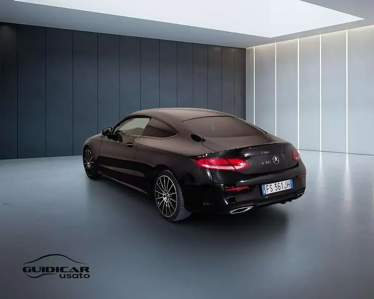Usata Mercedes C220 Premium 194 CV (142 kW) 2018 Nero Coupé