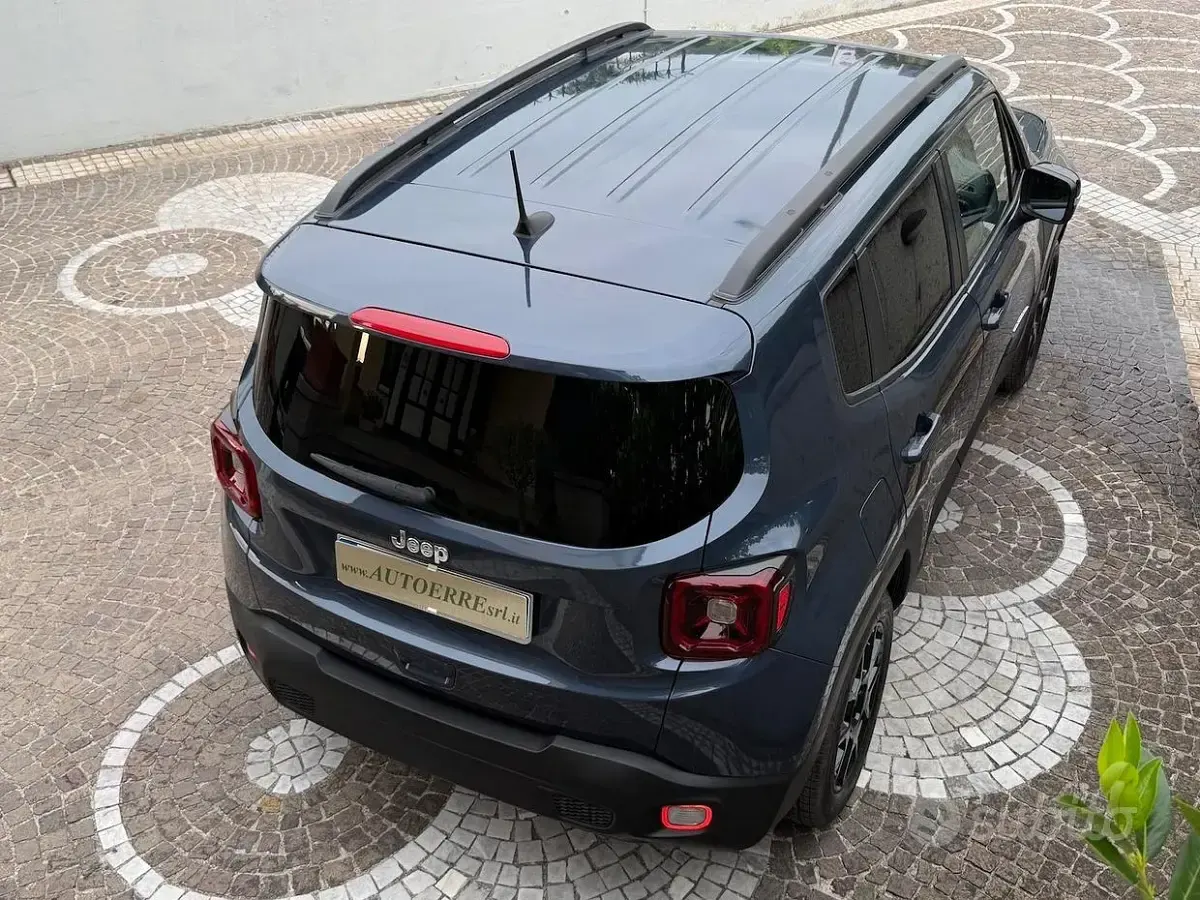 Usata Jeep Renegade Limited 130 CV (95 kW) 2022 Bluazzurro SUV