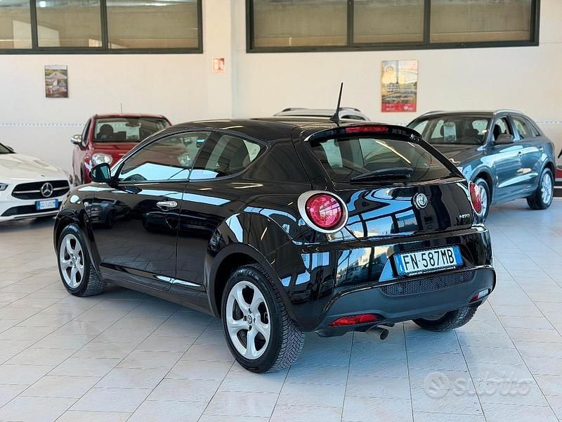 Usata Alfa Romeo MiTo Super 95 CV (69 kW) 2018 Nero Utilitaria