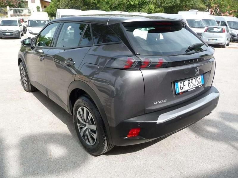 Usata Peugeot 2008 Active 110 CV (80 kW) 2021 Antracite(met.) SUV