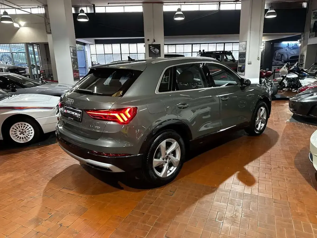 Usata Audi Q3 Advanced 150 CV (110 kW) 2023 Chronos grey SUV