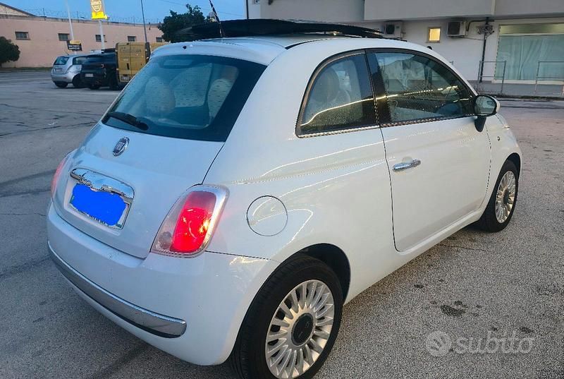 Usata Fiat 500 Lounge 69 CV (50 kW) 2008 Blu Utilitaria