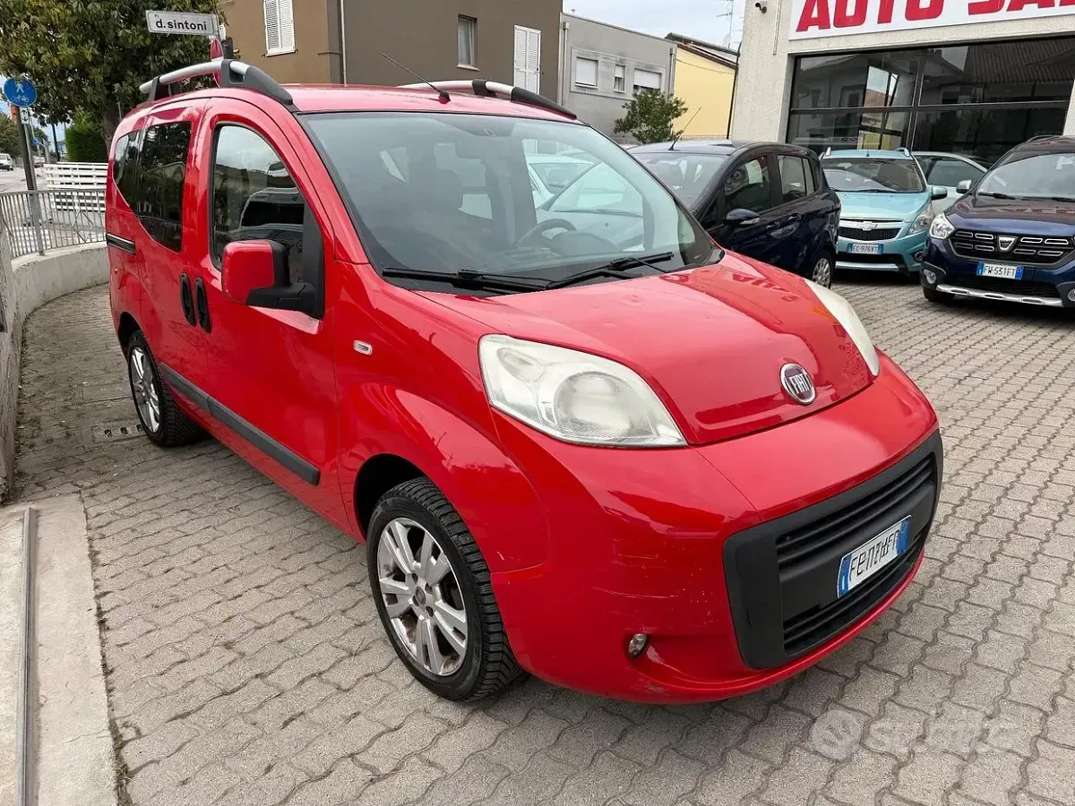 Usata Fiat Qubo Active 70 CV (51 kW) 2016 Rosso Monovolume