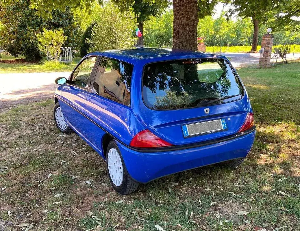 Usata Lancia Ypsilon 54 CV (39 kW) 2000 Blu/azzurro Utilitaria