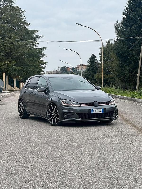 Usata VW Golf VII GTI 245 CV (180 kW) 2019 Berlina