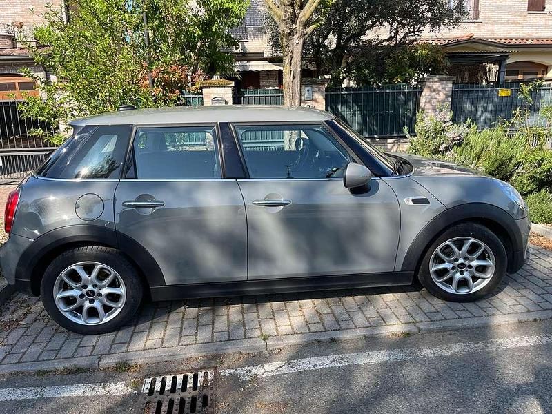 Usata Mini Cooper D Hype 116 CV (85 kW) 2017 Grigio Utilitaria