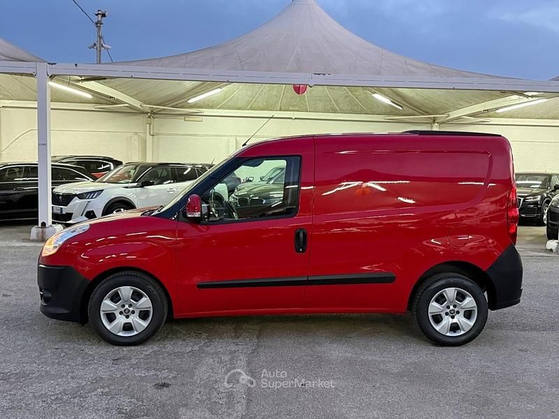 Usata Fiat Doblò 105 CV (77 kW) 2012 Monovolume