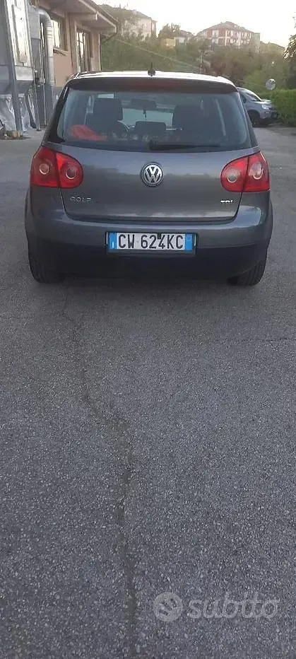Usata VW Golf IV 105 CV (77 kW) 2005 Berlina
