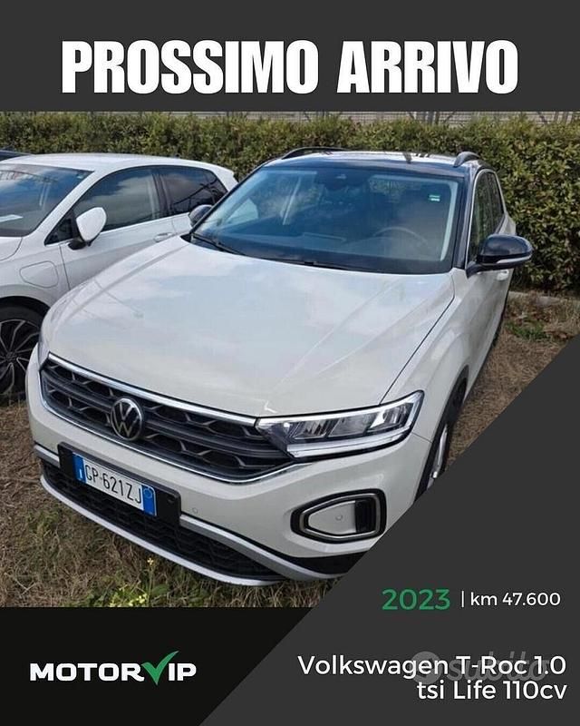 Usata VW T-Roc Life 110 CV (80 kW) 2023 Grigio SUV