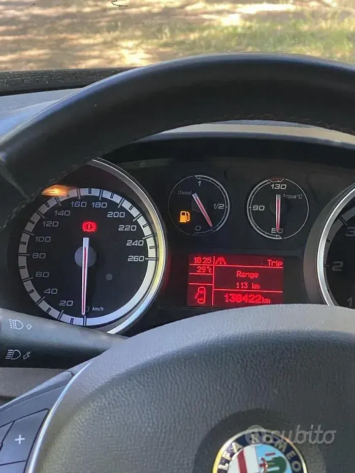 Usata Alfa Romeo Giulietta 105 CV (77 kW) 2015 Nero Utilitaria
