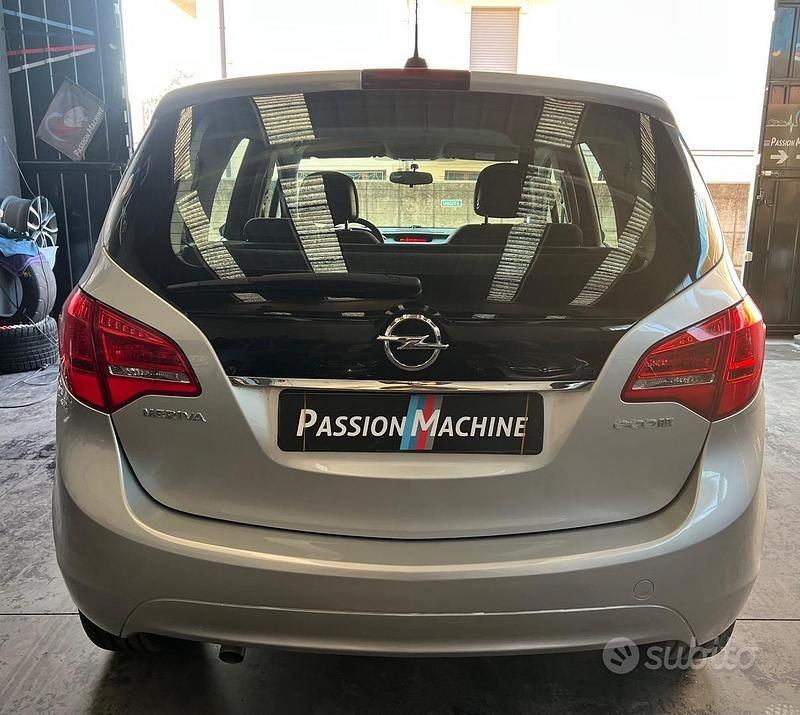 Usata Opel Meriva 120 CV (88 kW) 2017 Grigio Monovolume