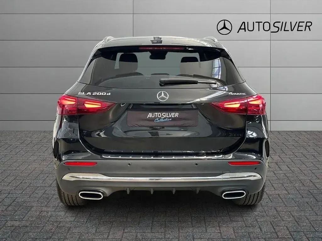Nuova Mercedes GLA200 Advanced Plus 150 CV (110 kW) 2025 Nero / metallizzato SUV