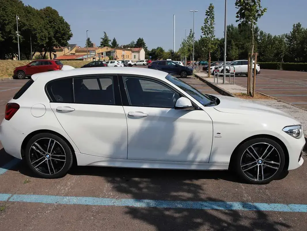 Usata BMW 125 M Sport 224 CV (164 kW) 2019 Bianco Berlina