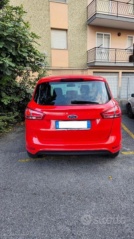 Begagnad Ford B-MAX Titanium 90 HK (66 kW) 2017 Röd Minibuss