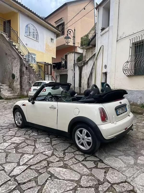 Usata Mini One Cabriolet 90 CV (66 kW) 2007 Bianco Cabrio