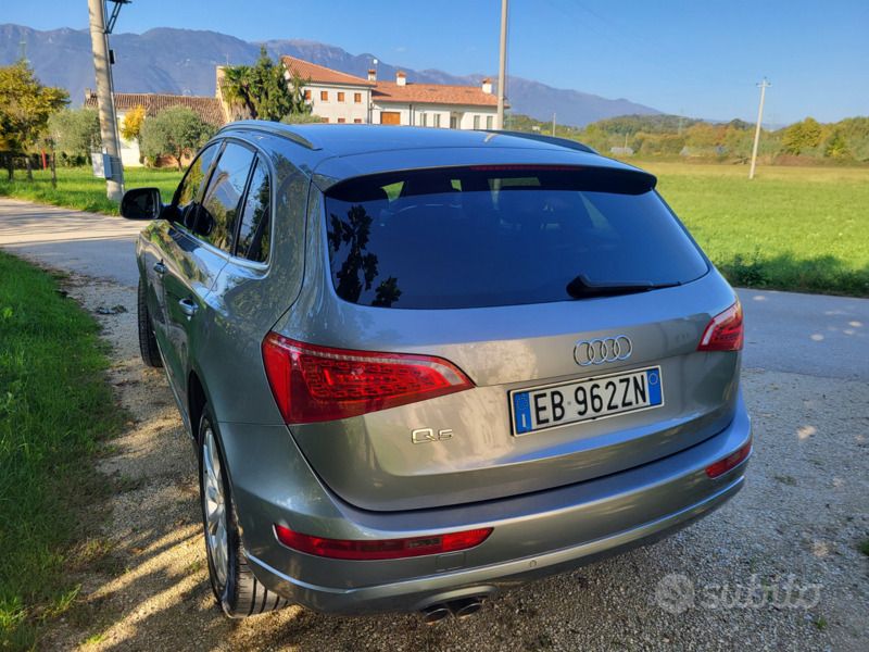 Usata Audi Q5 S-Line 170 CV (125 kW) 2010 Grigio SUV