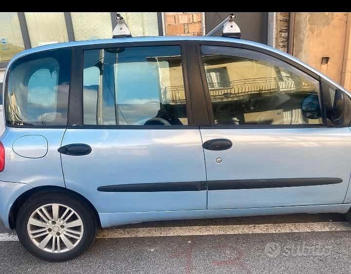 Usata Fiat Multipla 116 CV (85 kW) 2005 Blu Monovolume