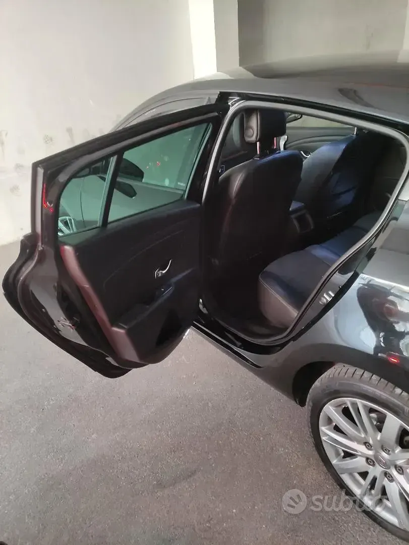 Usata Renault Mégane III 110 CV (80 kW) 2012 Nero Berlina
