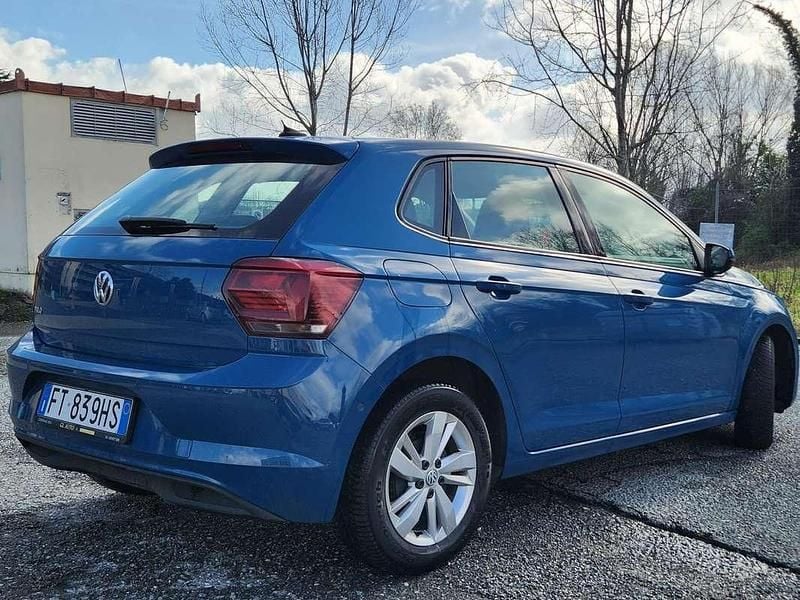 Usata VW Polo Comfortline 95 CV (69 kW) 2018 Blu/azzurro Utilitaria