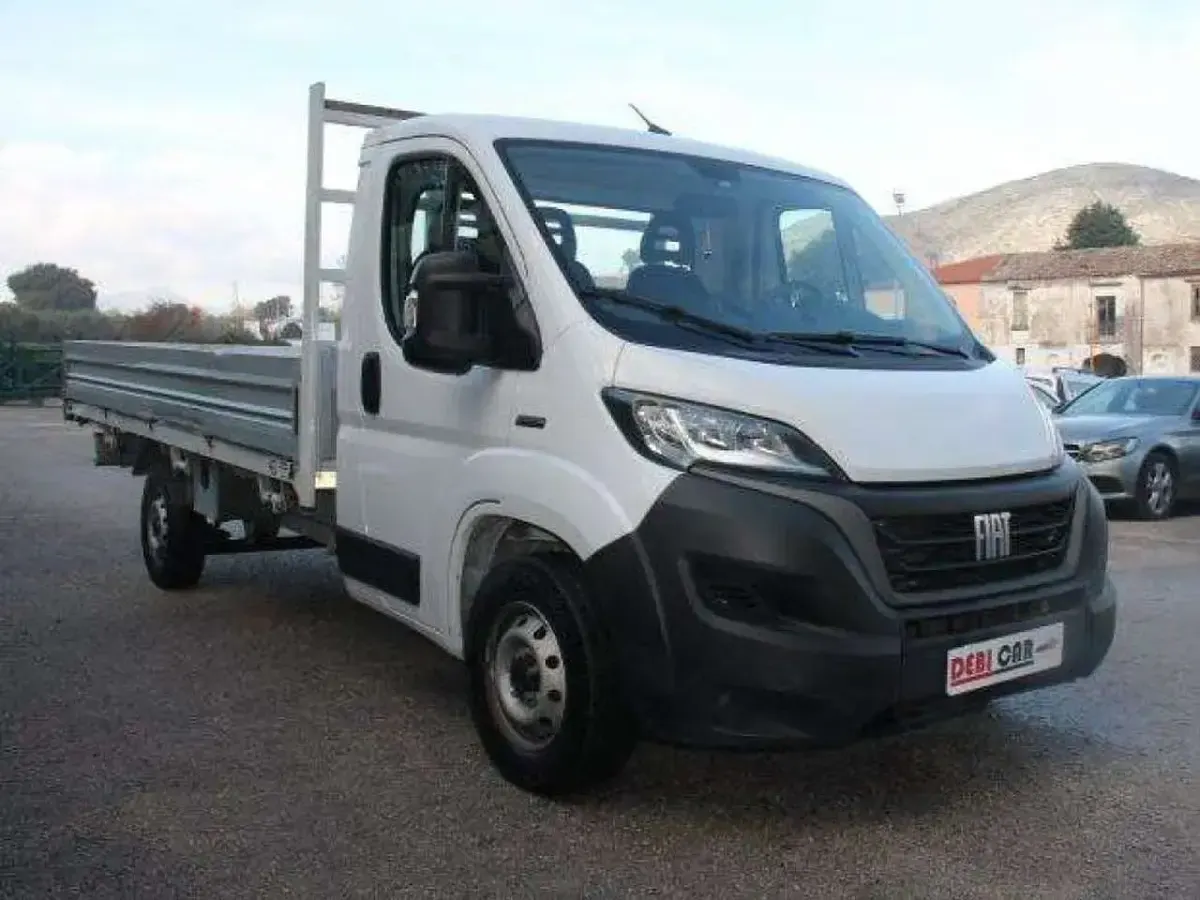 Usata Fiat Ducato 140 CV (102 kW) 2022 Bianco Furgone