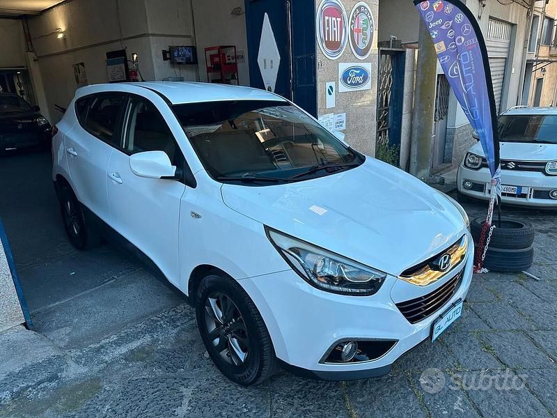 Usata Hyundai ix35 Xpossible 116 CV (85 kW) 2015 Bianco SUV