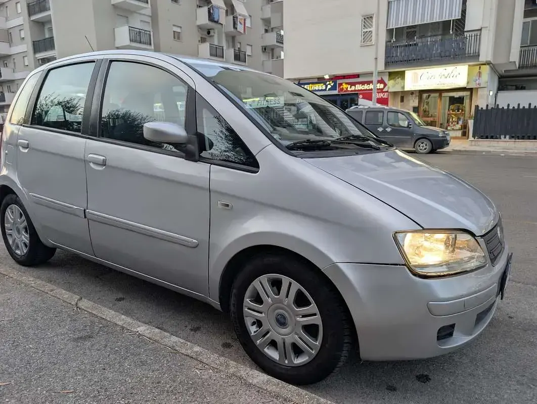 Usata Fiat Idea Active 90 CV (66 kW) 2006 Monovolume